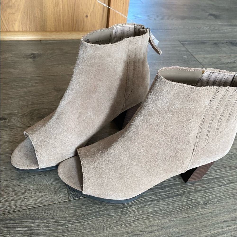 NWOT shoes